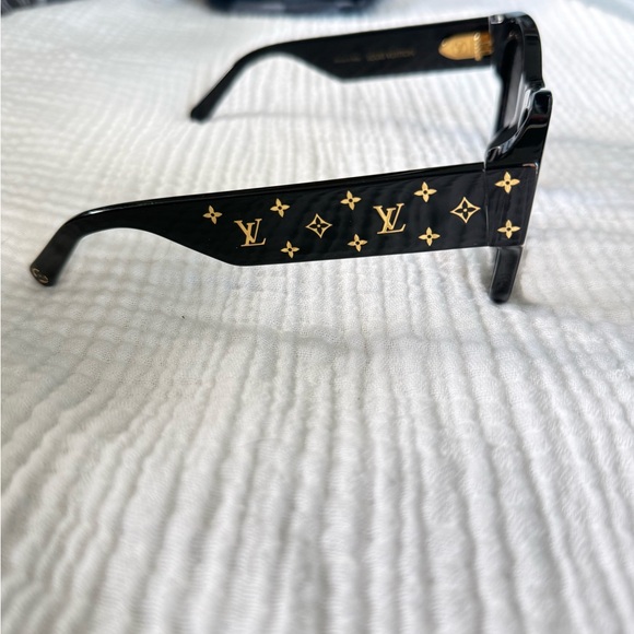 Louis Vuitton Black Sunglasses with Gold Accents main image 7